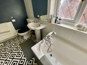 Bathroom/WC- click for photo gallery